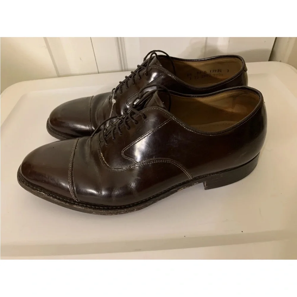 Johnston & Murphy elegant dark
